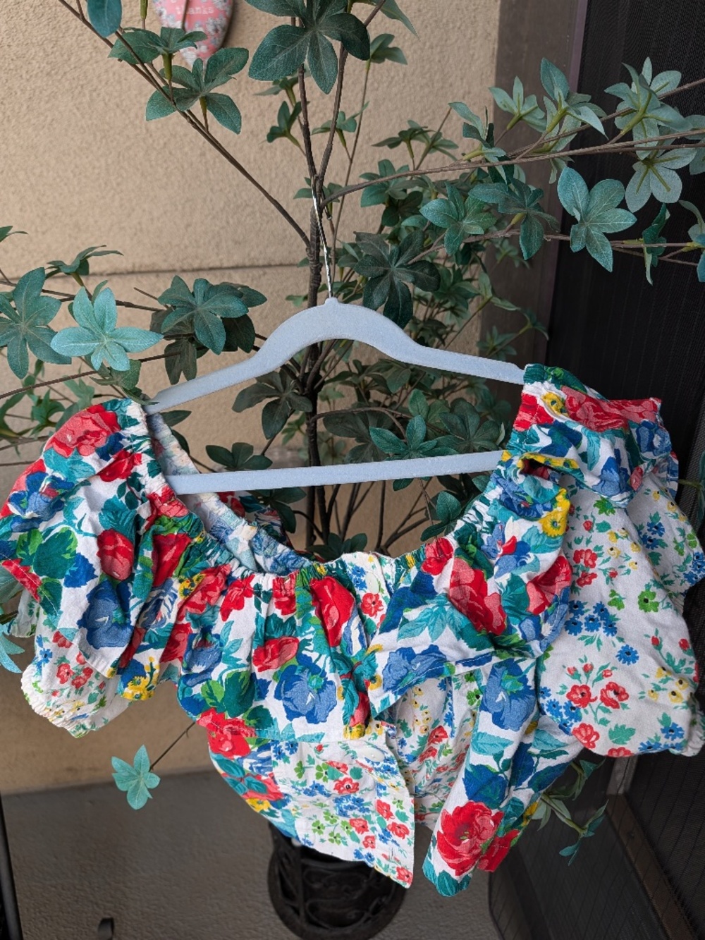 1990’s Off the Shoulder Crop Floral top